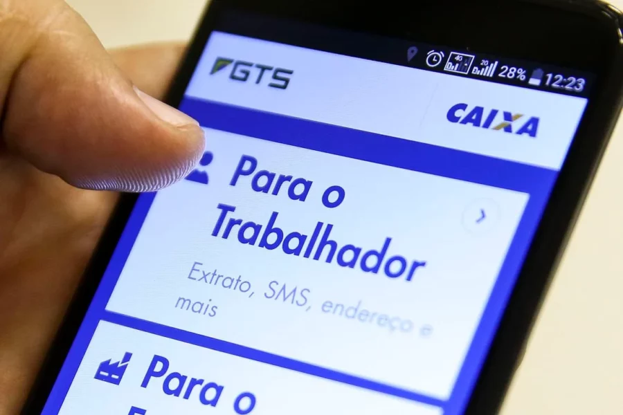Como consultar o PIS pelo celular agora mesmo